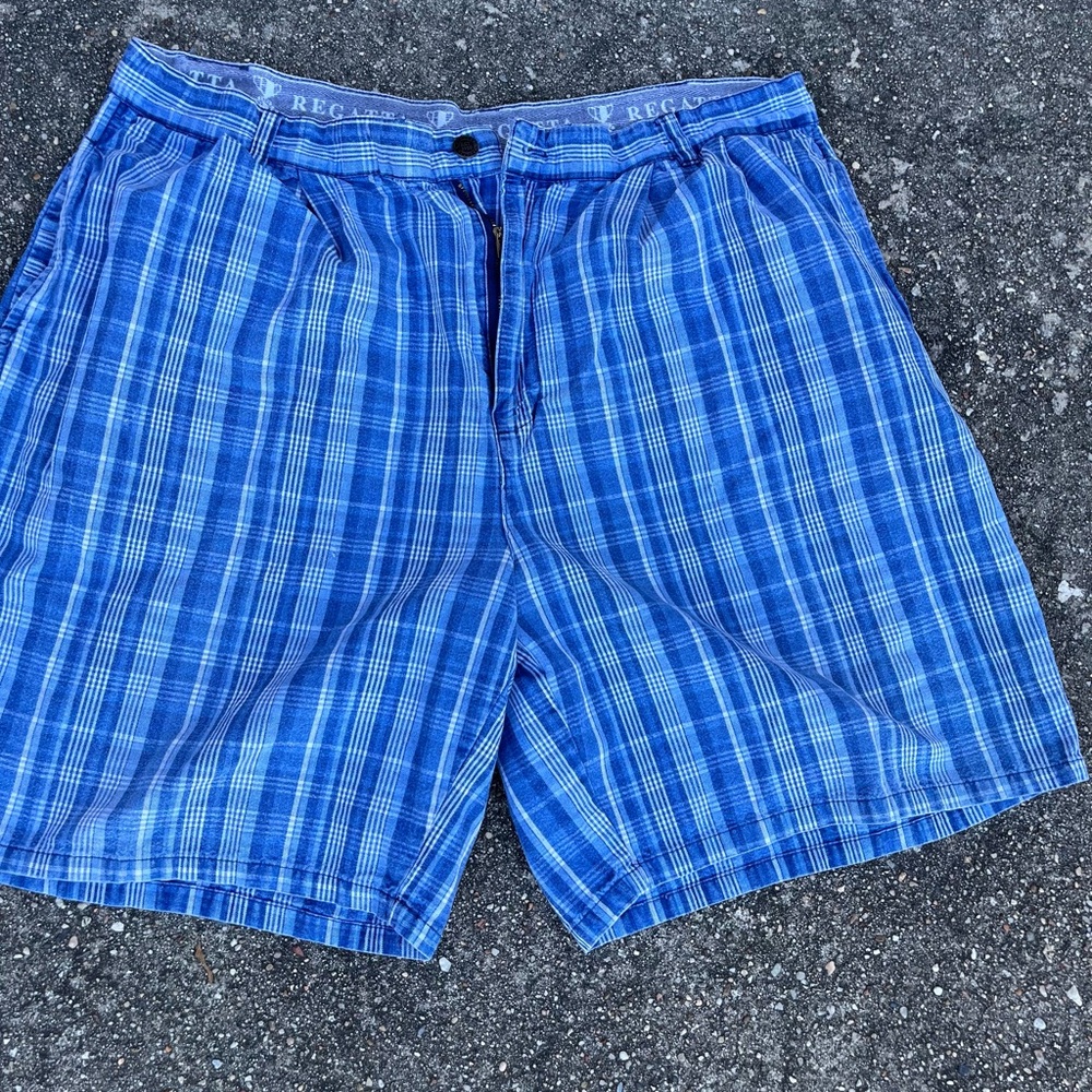 Vintage Blue and white plaid shorts.. 🖌️